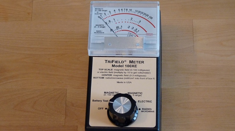 trifield 100xe emf meter